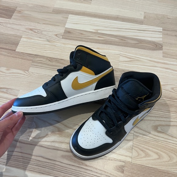 Air Jordan GS White/Yellow